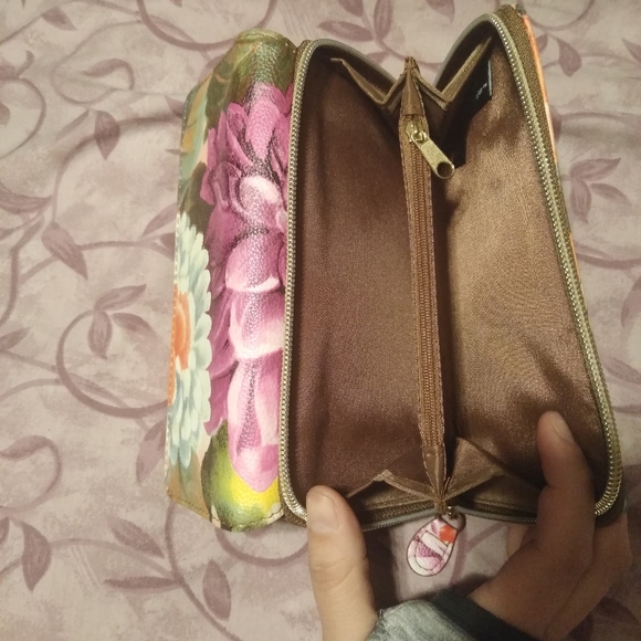 Wallet - Picture 4 of 5